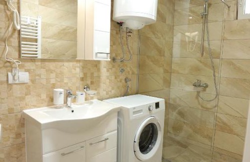 Ciganska Mahala Apartment | Family-Friendly Retreat at Apartmani Božović – 10/10 Rating