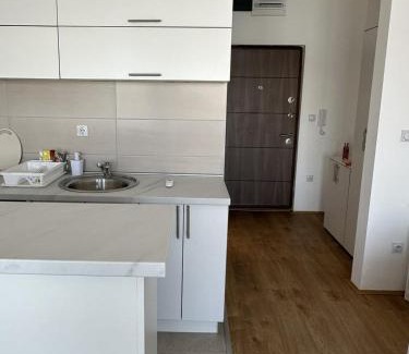 Kladovo Apartment | Oceanfront Family Retreat at Apartmani Casper
