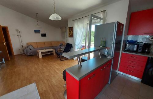 Razanac Apartment | Discover Apartmani Ciprijan: 4-Star Family-Friendly Retreat