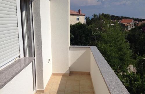 Cove Murtar Apartment | Welcoming Stay at Apartmani Dorita with Family-Friendly Amenities