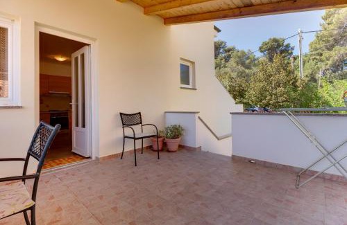 Cove Murtar Apartment | Welcoming Stay at Apartmani Dorita with Family-Friendly Amenities