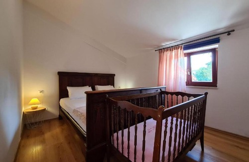 Prkacini Apartment | Elegant Oceanfront Stay at Apartmani Dorma - Rated 9.1