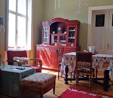 Vojvodina Apartment | Budget-Friendly Apartmani Dragulj: Family & Breakfast Included