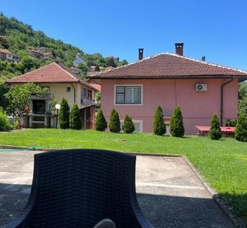 Foca Apartment | Guest Rated 10/10: Apartmani Gala Foča with Breakfast