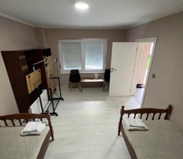 Foca Apartment | Guest Rated 10/10: Apartmani Gala Foča with Breakfast