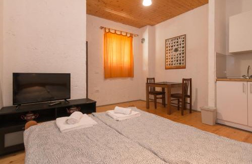 Perucac Apartment | Top-Rated Apartmani LUKA in Perućac: Pet-Friendly Stays