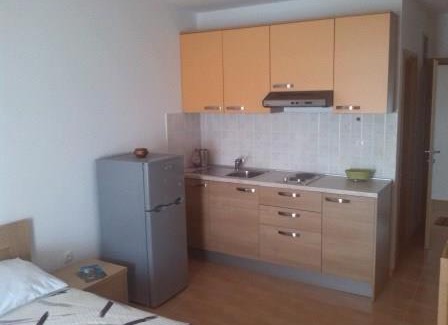 Caska Apartment | Oceanfront Retreat at Apartmani Luna - Guest Rated 10/10