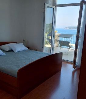 Stikovica Apartment | Cozy Apartmani Matea: Family-Friendly Stay with Breakfast