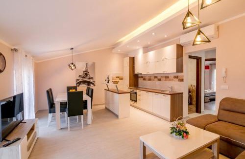 Skaljari Apartment | Top-Rated Apartmani Matej: Family-Friendly & Modern Amenities