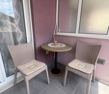 Bijeli do Apartment | Guest Rated: Apartmani Raskovic with a 9.6/10 Score