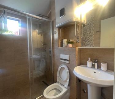 Bijeli do Apartment | Guest Rated: Apartmani Raskovic with a 9.6/10 Score