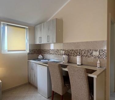 Bijeli do Apartment | Guest Rated: Apartmani Raskovic with a 9.6/10 Score