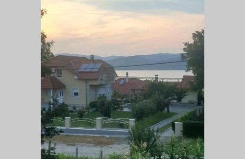 Veliko Gradiste Apartment | Enjoy Family-Friendly Comfort at APARTMANI Ricci R 1