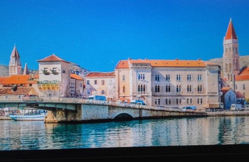 Mastrinka Apartment | Unforgettable Oceanfront Stay at Apartmani Tokla - 10/10 Rated
