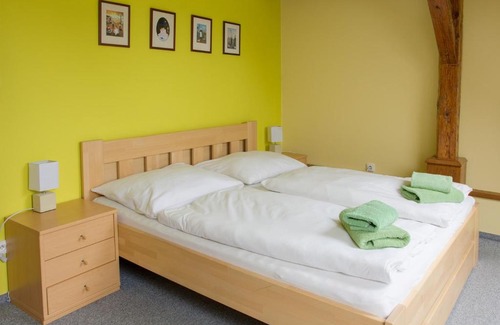 Kasperske Hory Apartment | Pet-Friendly Getaway at Apartmany A.Ša in Kašperské Hory