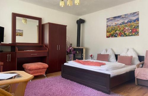 Cerveny Klastor House | Pet-Friendly Apartmany pod Troma Korunami - Rated 8.9/10
