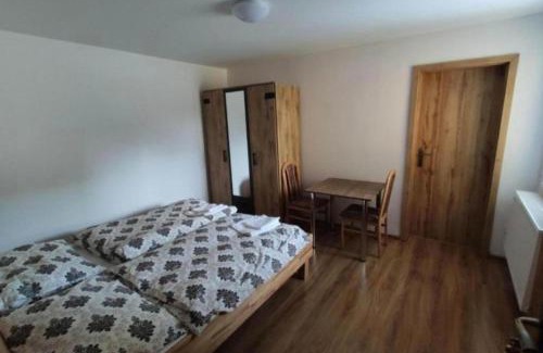 Velky Slavkov House | Relaxing Stay at Apartmany Tatra: Spa & Family Friendly