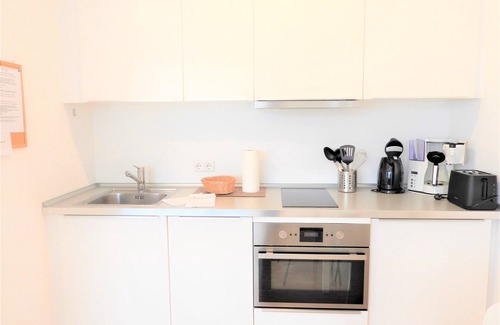 Endingen am Kaiserstuhl Apartment | Cozy Apartment L5 with Balcony and Family-Friendly Amenities