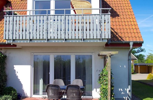 Kaltenhof Apartment | Apartment Haffblick - Ideal Oceanfront Retreat for 4 Guests