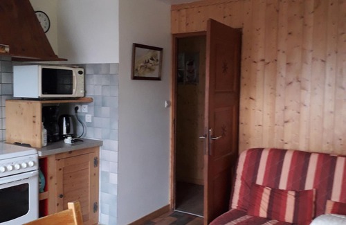 Saint-Gervais-les-Bains Apartment | Discover Your Retreat at Saint-Gervais Apartment with Pool