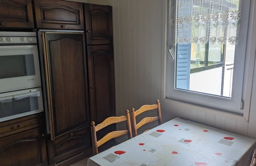 Saint-Jean-de-Maurienne Apartment | Relaxing Apartment with Mountain View, Terrace & Wi-Fi