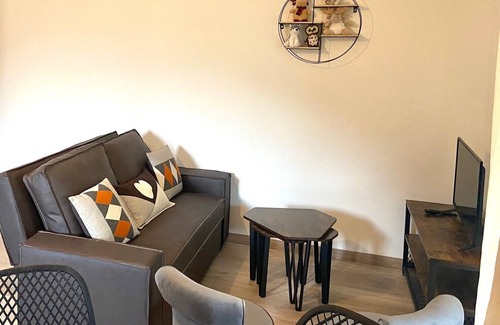 Saint-Jean-de-Maurienne Apartment | Apartment for 4 to 6 people with terrace