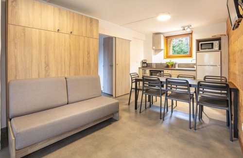 Saint-Leger-les-Melezes House | Apartment in French Alps with Scenic Views