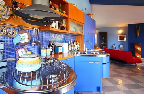 Campofelice di Roccella Apartment | Stylish Apartment Cobalto with Sea View and Pool Access