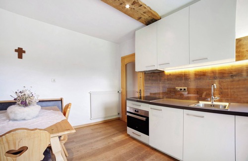 Ultimo Apartment | Mountain View Apartment 'Oberhof Apt Mutegg' with Terrace