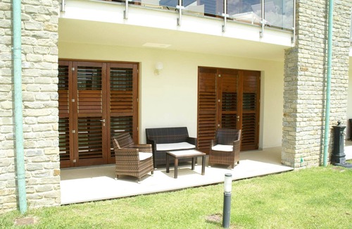 Barberino Tavarnelle Apartment | Charming Chianti Village: Pet-Friendly with Pool & Breakfast