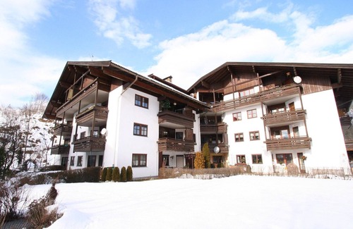 Going am Wilden Kaiser Apartment | Cozy Apartment Steps from Skiing, Pet Friendly & Family Ready
