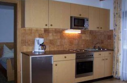Irdning-Donnersbachtal Apartment | Family-Friendly Apartment with Kitchen – Ferienwohnung Ski-Hans