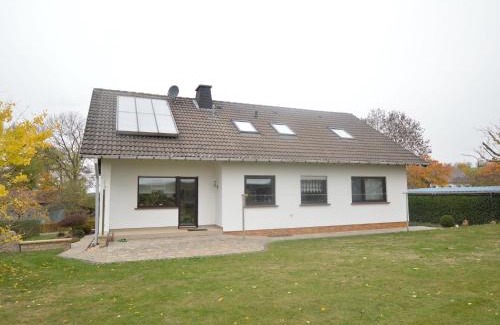 Ammeldingen bei Neuerburg Apartment | Cozy Apartment Surrounded by Nature in Emmelbaum