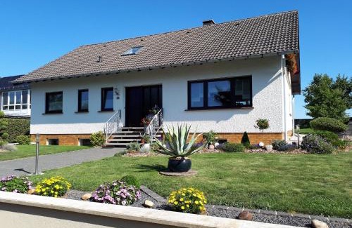 Ammeldingen bei Neuerburg Apartment | Cozy Apartment Surrounded by Nature in Emmelbaum