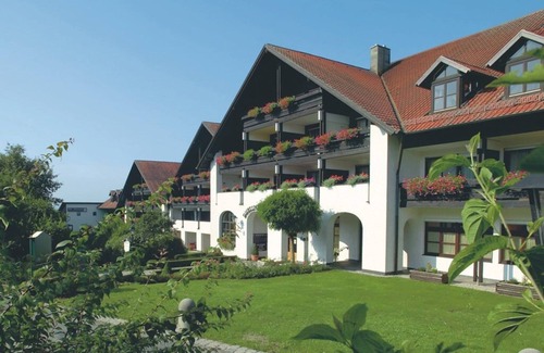 Bad Griesbach-Therme Apartment | Cozy Apartment with Balcony & Thermal Bath Access