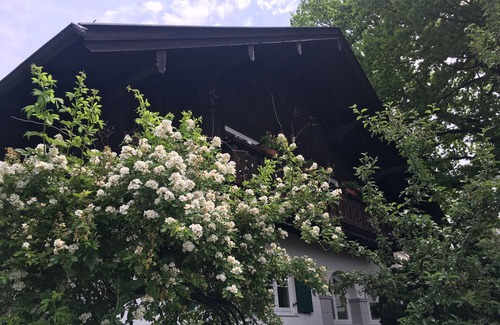 Garmisch-Partenkirchen Apartment | Scenic Apartment with Mountain Views & Pool Amenities