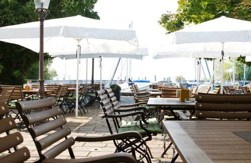 Immenstaad am Bodensee Apartment | Cozy Apartment No. 1 with Kitchen & Breakfast, Rated 10/10