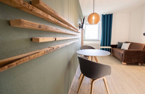 Immenstaad am Bodensee Apartment | Cozy Apartment No. 1 with Kitchen & Breakfast, Rated 10/10