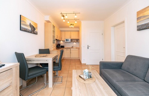 Kuehlungsborn Apartment | Cozy Apartment with Balcony, Steps from the Beach!
