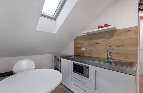 Radolfzell am Bodensee Apartment | Apartment 'Bergblick' with Mountain View and Wi-Fi