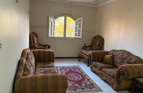 Al Husayniyah Apartment | Apartment in a village