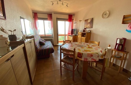 Font-Romeu-Odeillo-Via Apartment | Scenic Apartment with Parking & Hot Tub, Rated 10/10