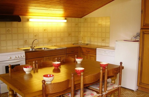 Les Contamines-Montjoie Apartment | Inviting Apartment in Chalet with Scenic Views & Great Amenities