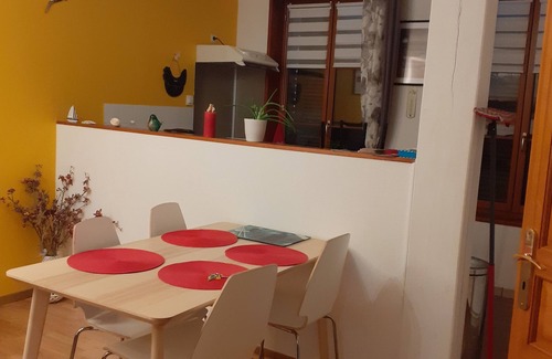Saint-Valery-sur-Somme Apartment | Cozy Apartment with Parking in Medieval City, 9.8/10 Rated