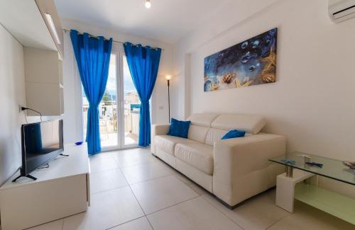 Villa Margi Apartment | Oceanfront Apartment with Breathtaking Sea Views