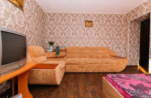 Sumy Apartment | Guest Rated 10/10: Faraon Apartments on Illinskaya