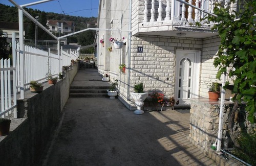 Bilice Apartment | Pet-Friendly Apartments Zara with Top Amenities and High Ratings