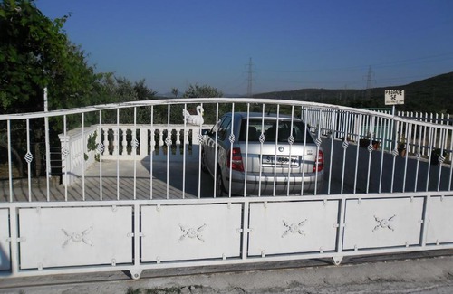 Bilice Apartment | Pet-Friendly Apartments Zara with Top Amenities and High Ratings