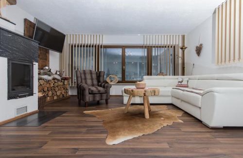 Tumpen Apartment | Top-Rated Apartment Ötztal: Family & Pet Friendly Stay