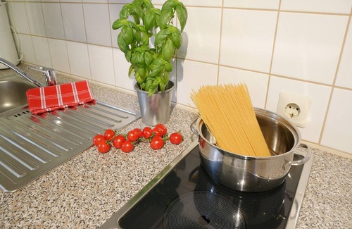 Bad Bellingen Apartment | Cozy Apartment 1 with Kitchen & Breakfast for Couples
